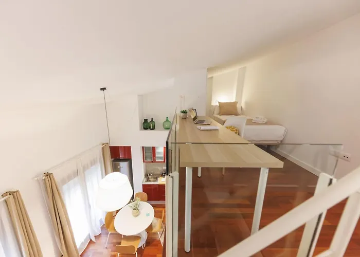 Bravissimo Placa Catalunya 2-1, Duplex * Girona