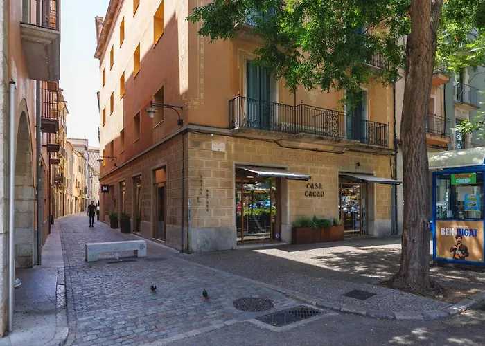 Bravissimo Placa Catalunya 2-1, Duplex * Girona